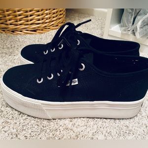 Women’s Superga 2970 platform sneaker 37.5